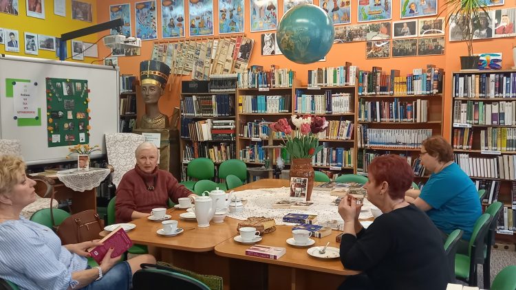 24.04.2023- “Zostań, jeśli kochasz” Gayle Forman, Nasza Księgarnia lektura Dyskusyjnego Klubu Książki w Dziwnowie.