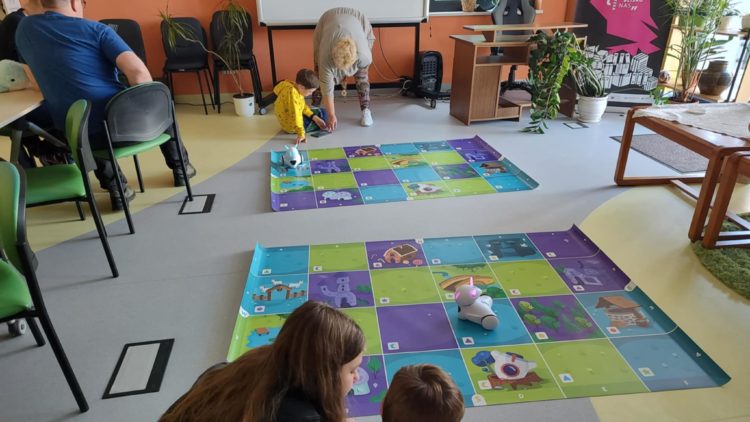 Dzień Dziecka w bibliotece – w Tygodniu Dziecka w Gminie Dziwnów – 02.06.2025