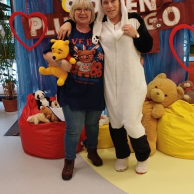 Tygrysy w Miejskiej Bibliotece Publicznej w Dziwnowie 25.11.2025 – przytulały MISIE 