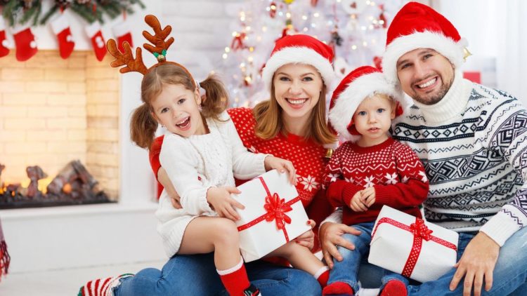 Z okazji zbliżających się Świat Bożego Narodzenia oraz  Nowego 2026 Roku  wszystkim Mieszkańcom daleko i blisko,  Czytelnikom, naszym Przyjaciołom, sąsiadom – życzymy: Zdrowia, zdrowia, zdrowia Dużo radości, szczęścia, rodzinnego ciepła Spełniania swoich marzeń Życzliwości, cierpliwości i mnóstwo radości. Dyrekcja wraz z Wspaniałą Załoga MBP w Dziwnowie.