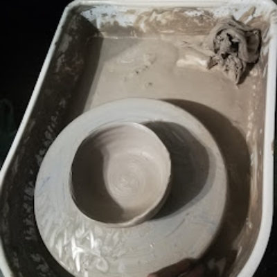 Warsztaty ceramiczne w Miejskiej Bibliotece Publicznej 12.02.2026 12 lutego w Miejskiej Bibliotece Publicznej odbyły się warsztaty ceramiczne zorganizowane w ramach programu ferii zimowych.